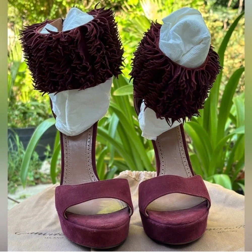 NWOT Alaia burgundy fringe cuff suede sandals platform heels ankle straps - Picture 5 of 9